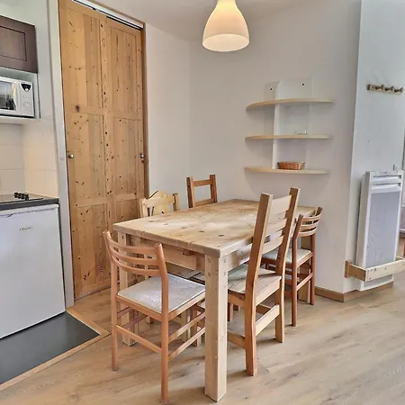 Cosy A La Tania - 2 Pieces, 4 Personnes, Au Pied Des Pistes, Proche Commerces - Fr-1-182a-12 Courchevel