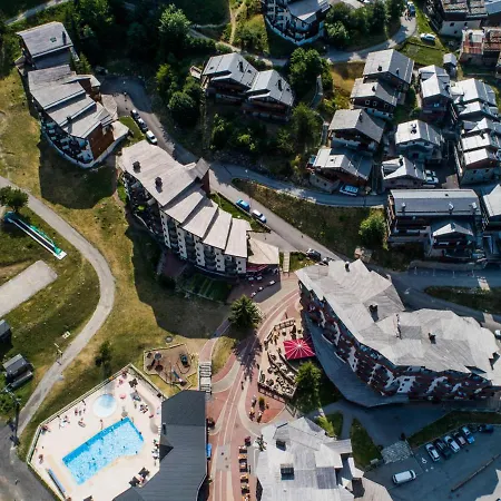 Appartement La Tania, 2 Pièces, 4 Personnes - Fr-1-182a-12